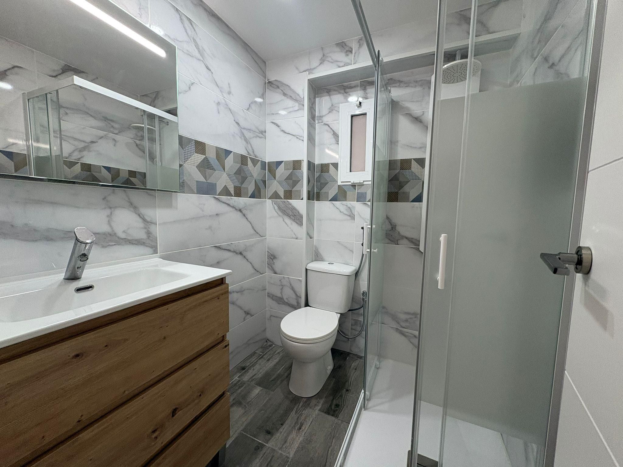 Baño de Piso en venta en  Valencia Capital con Parquet y Balcón