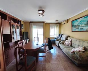 Living room of Flat for sale in Albalat dels Sorells  with Air Conditioner, Terrace and Furnished
