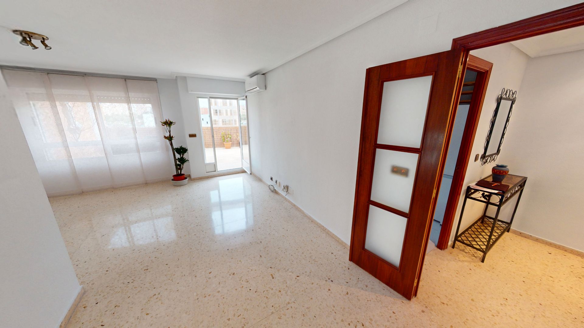 Attic to rent in Alicante / Alacant  with Air Conditioner, Heating and Terrace