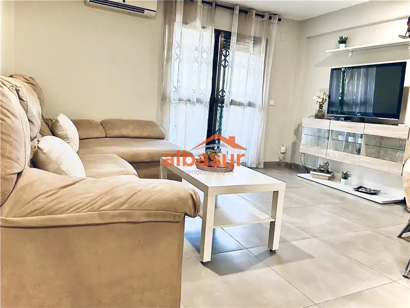 Exterior view of Flat for sale in Córdoba  with Air Conditioner, Heating and Terrace