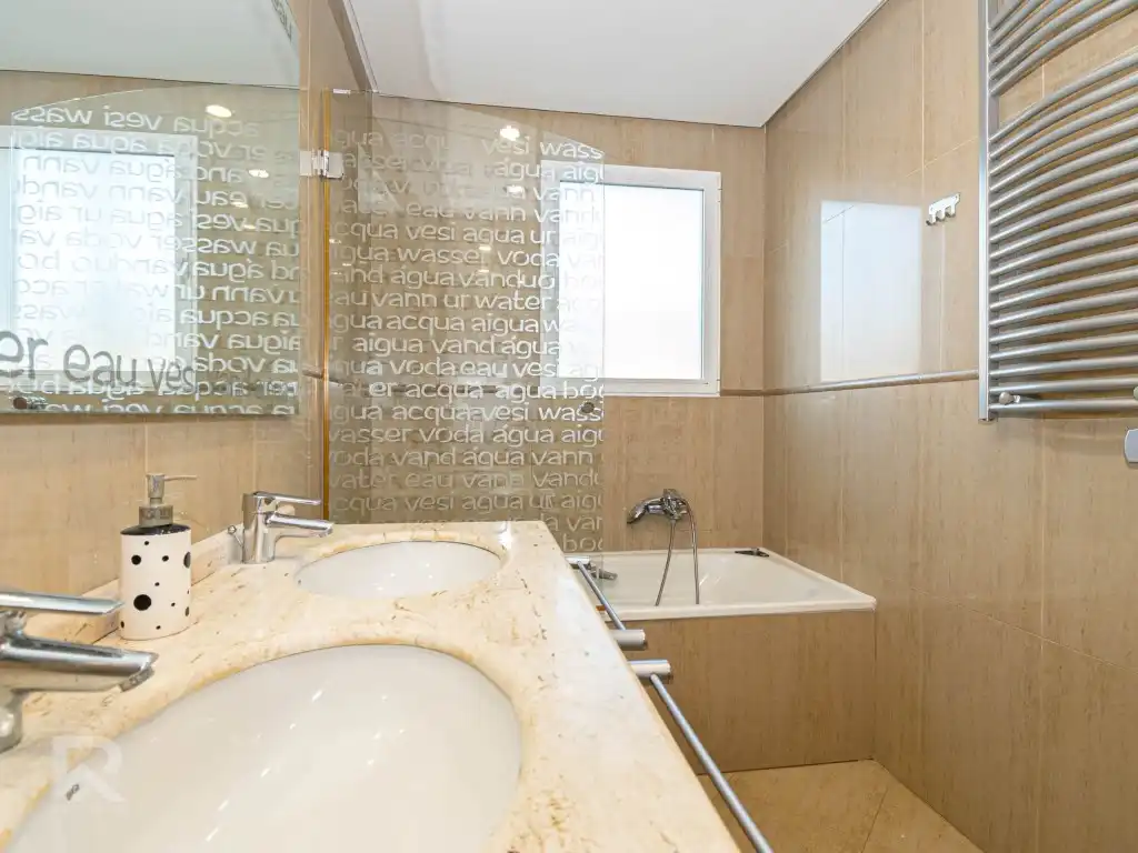 Bathroom of Detached homes for sale in Gandia