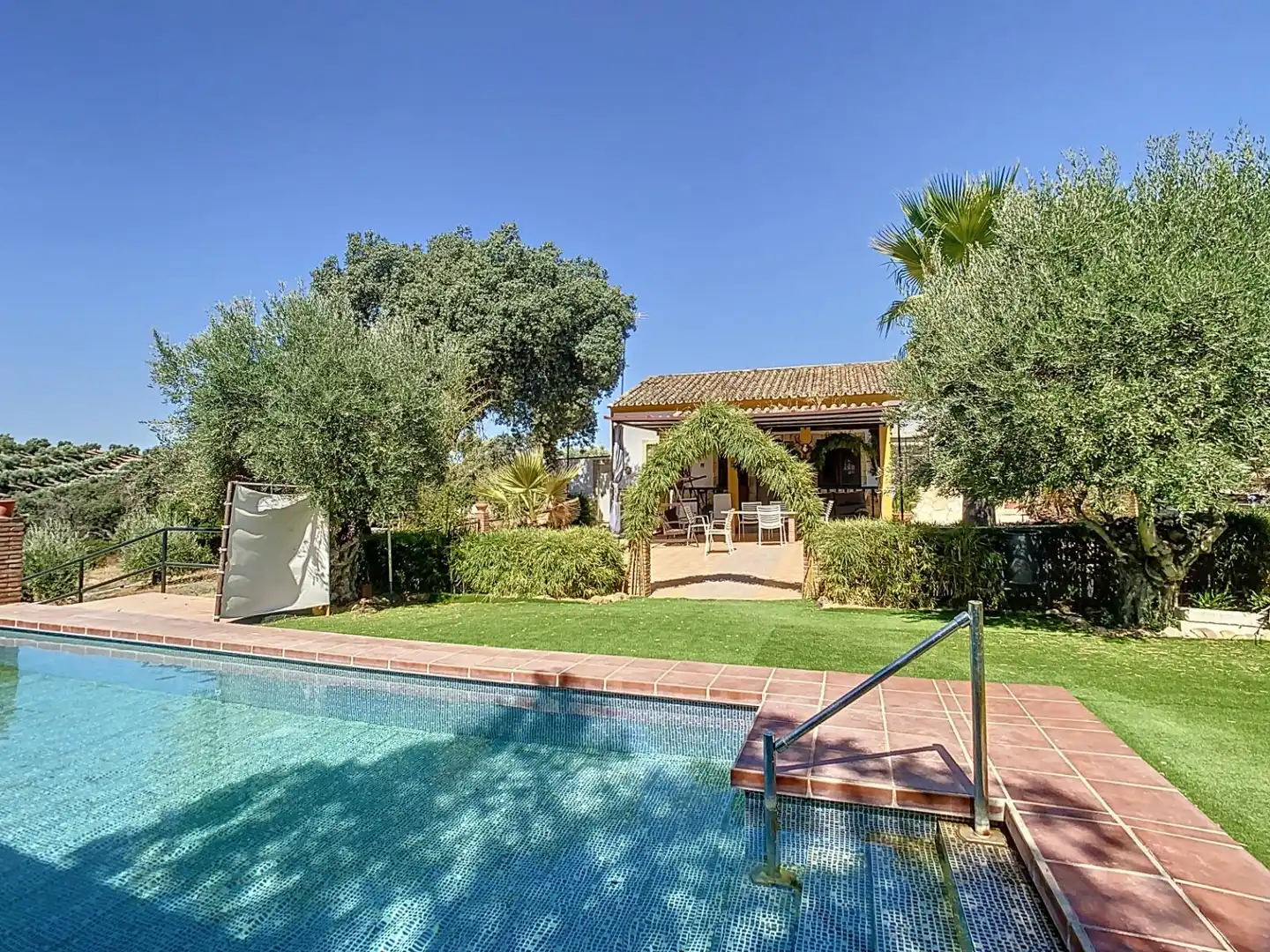 Garden of Houses for sale in Adamuz  with Air Conditioner, Heating and Private garden