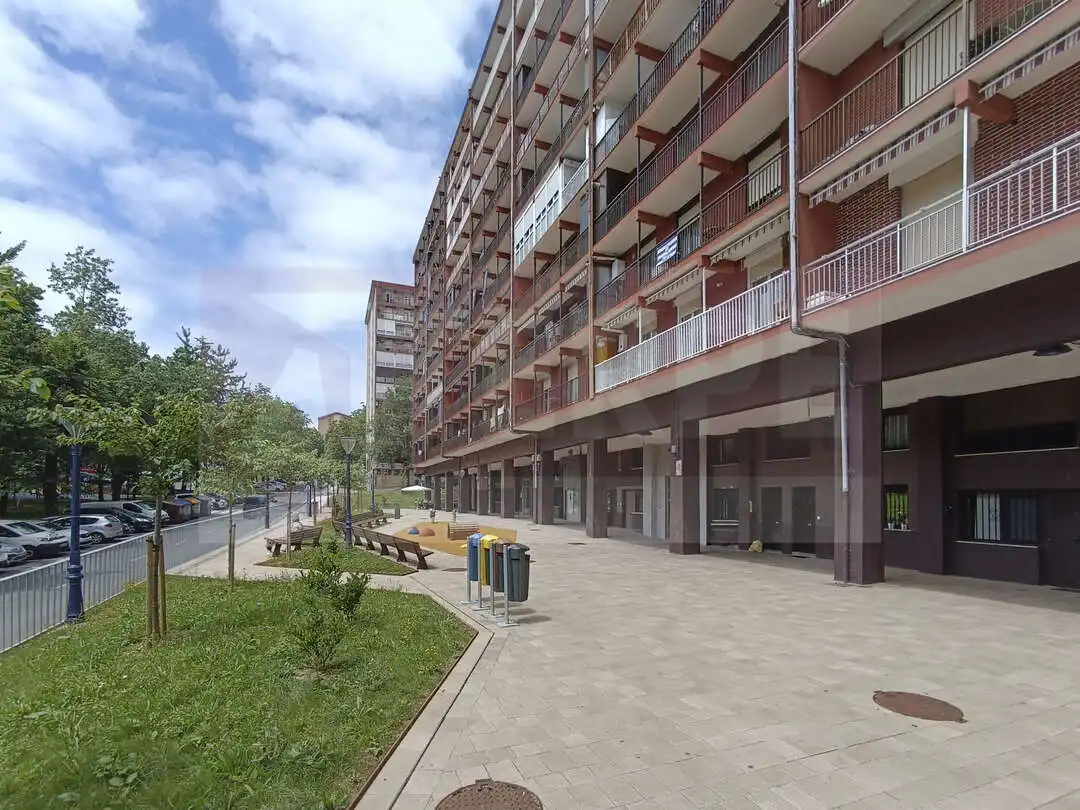 Vista exterior de Dúplex en venda en Errenteria amb Calefacció i Traster