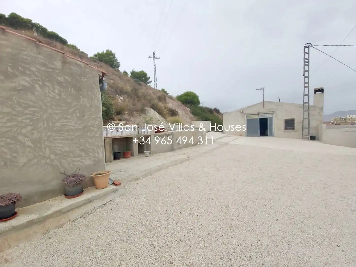 Vista exterior de Casa o xalet en venda en Aspe amb Calefacció i Jardí privat