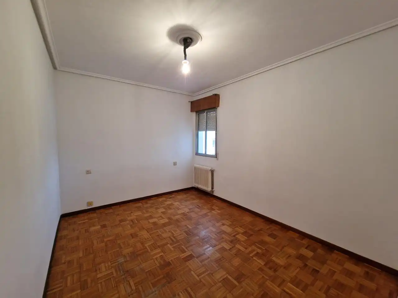 Schlafzimmer von Wohnung zum Verkauf in Ourense Capital  mit Heizung