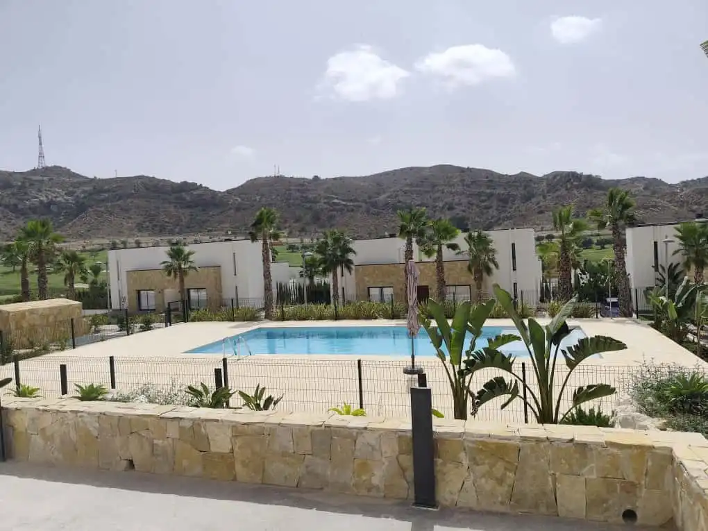 Adosado con piscina en venta en Monforte del Cid, imagen 4