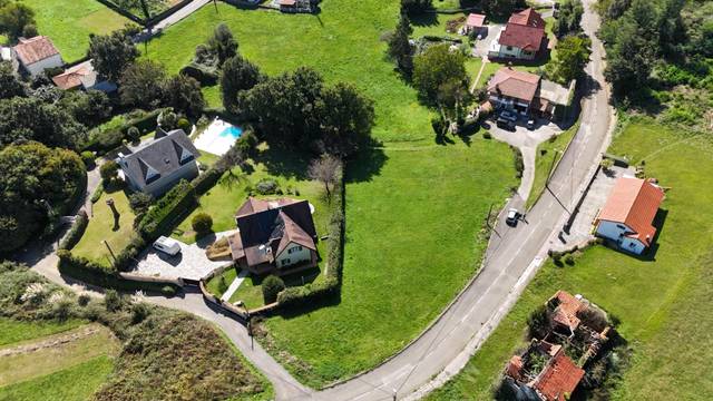 Terreno residencial en Venta en Barrio Barrio de Igollo Canteras en Igollo