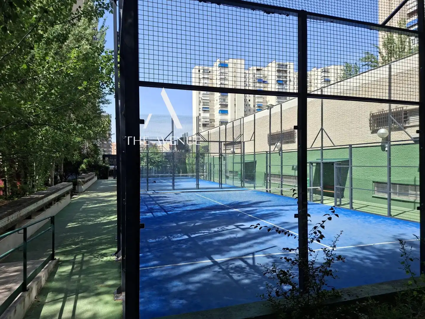 Vista exterior de Piso en venta en Madrid con Aire acondicionado, Calefacción y Jardín privado
