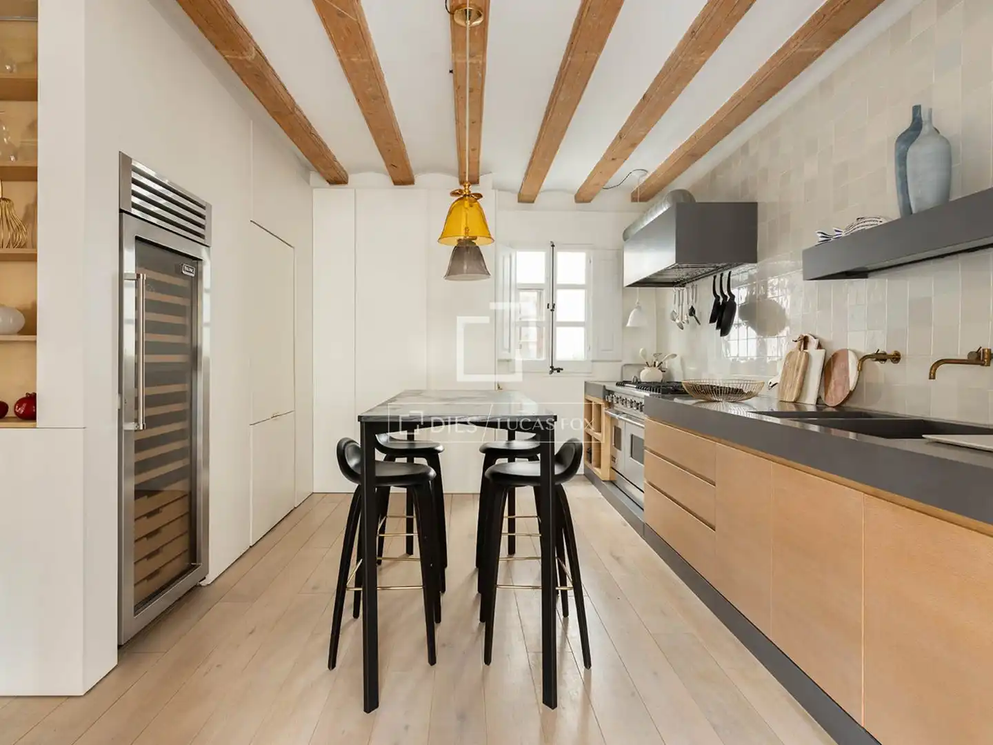 Kitchen of Flat for sale in Ciutat Vella