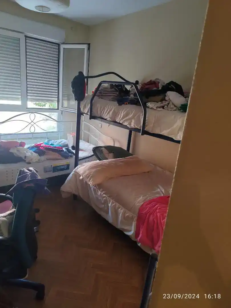 Bedroom of Flat for rent in  Madrid Capital