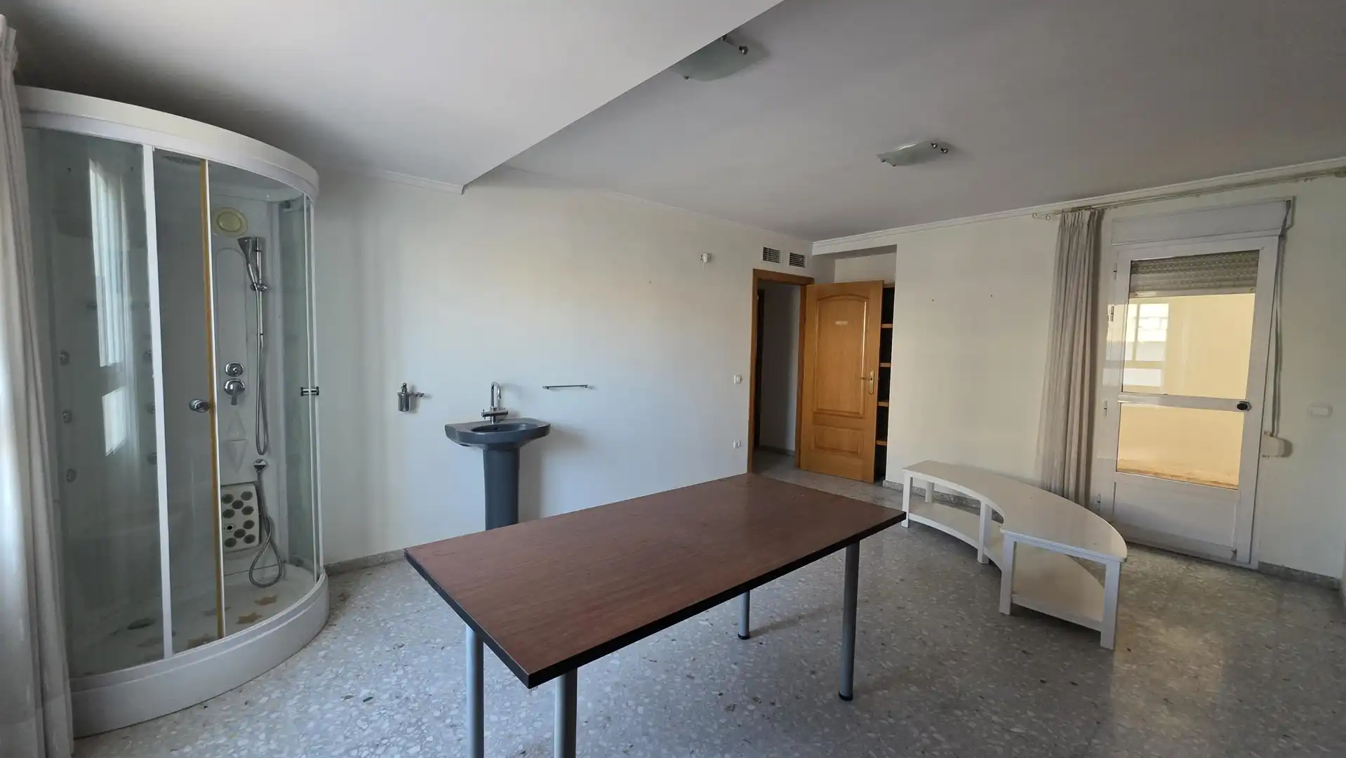 Piso en venta en Oliva con Terraza