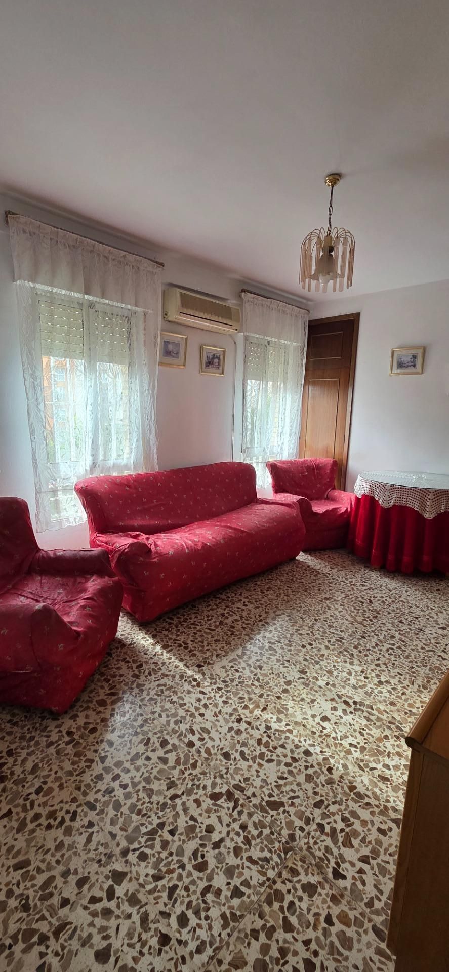 Living room of Flat for sale in  Sevilla Capital  with Terrace