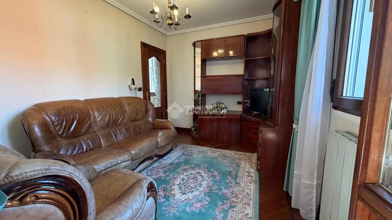 Sala de estar de Piso en venta en Bilbao  con Calefacción y Amueblado