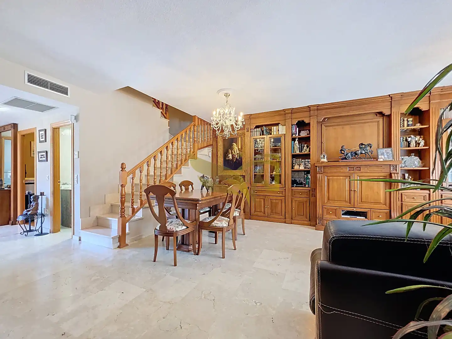 Comedor de Casa adosada en venta en Aranjuez con Aire acondicionado, Calefacción y Jardín privado