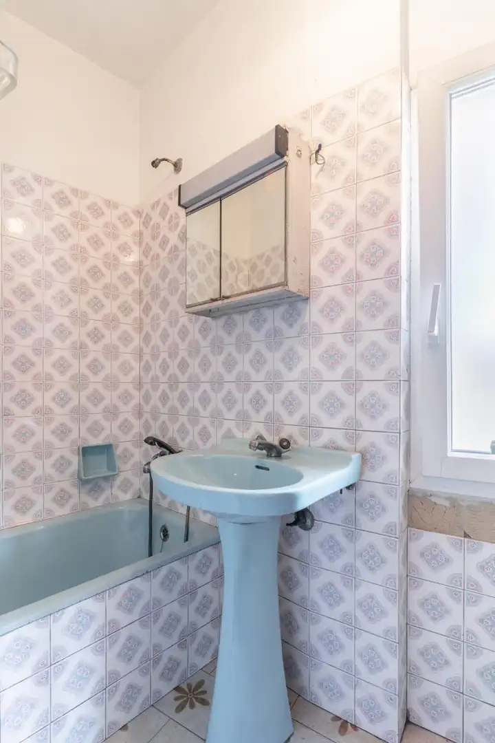Bathroom of Attic for sale in Sama