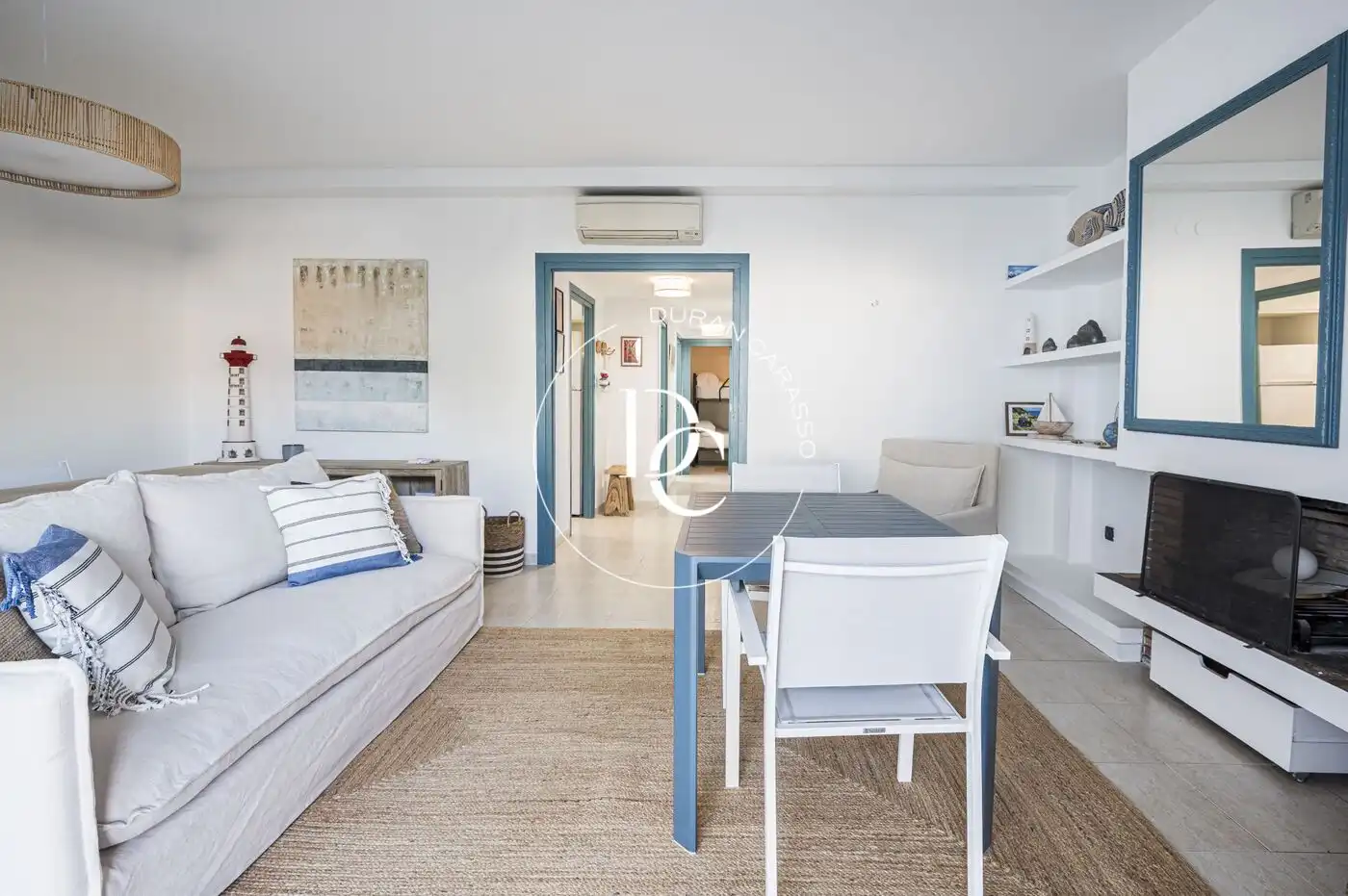 Wohnzimmer von Wohnung zum Verkauf in Sitges mit Klimaanlage, Heizung und Privatgarten
