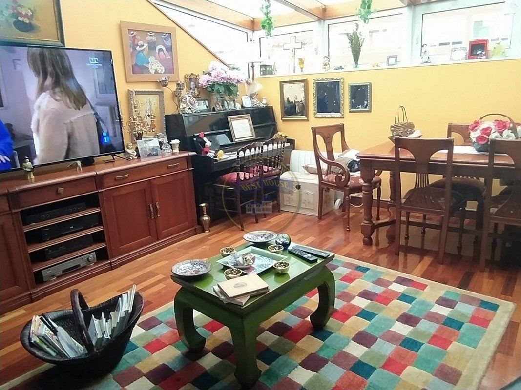 Living room of Flat for sale in Vigo   with Heating, Terrace and Storage room