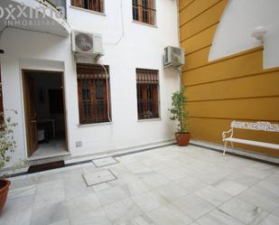 Exterior view of Apartment for sale in  Sevilla Capital  with Air Conditioner