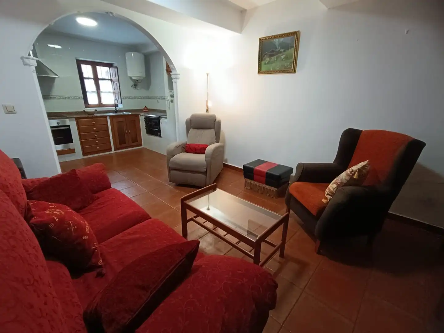 Wohnzimmer von Einfamilien-Reihenhaus zum Verkauf in Valdáliga mit Heizung, Abstellraum und Balkon