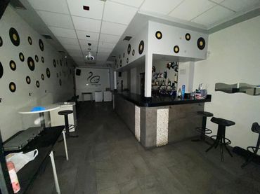 Local comercial en venda a Santoña