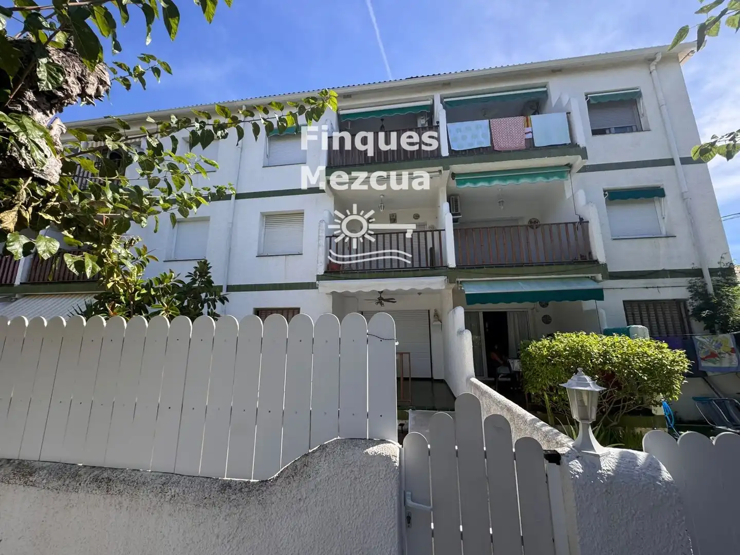 Vista exterior de Pis en venda en Roda de Berà amb Terrassa, Traster i Piscina