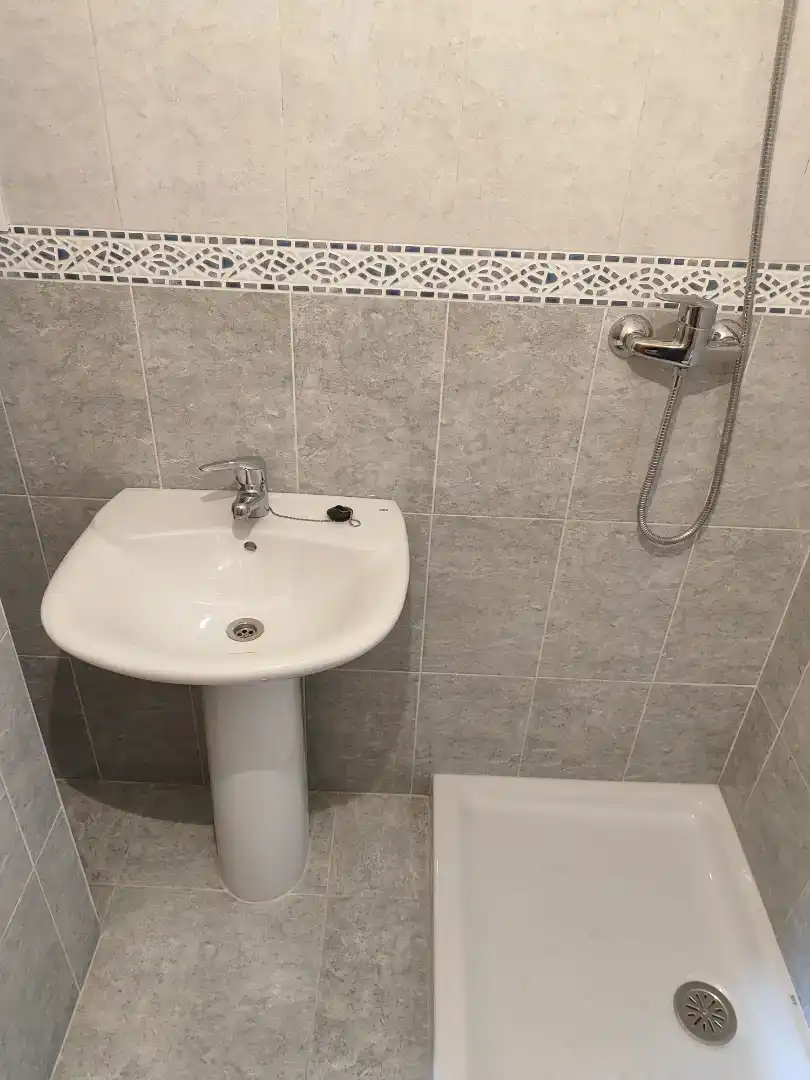 Baño de Piso en venta en Oviedo 