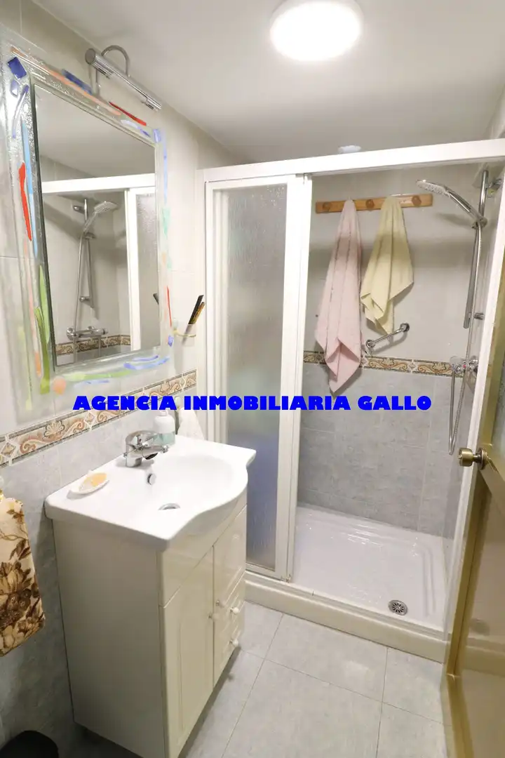 Bany de Casa adosada en venda en Sevilla amb Aire condicionat i Traster
