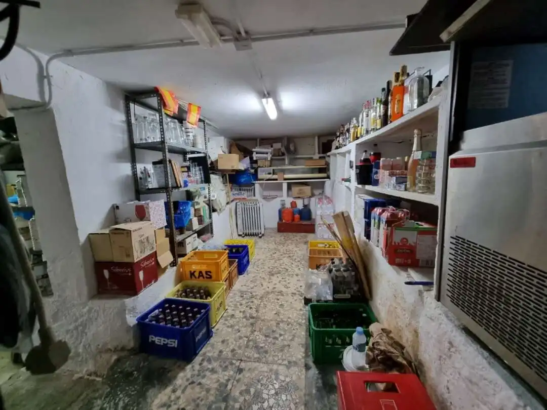 Local en venta en Estepona