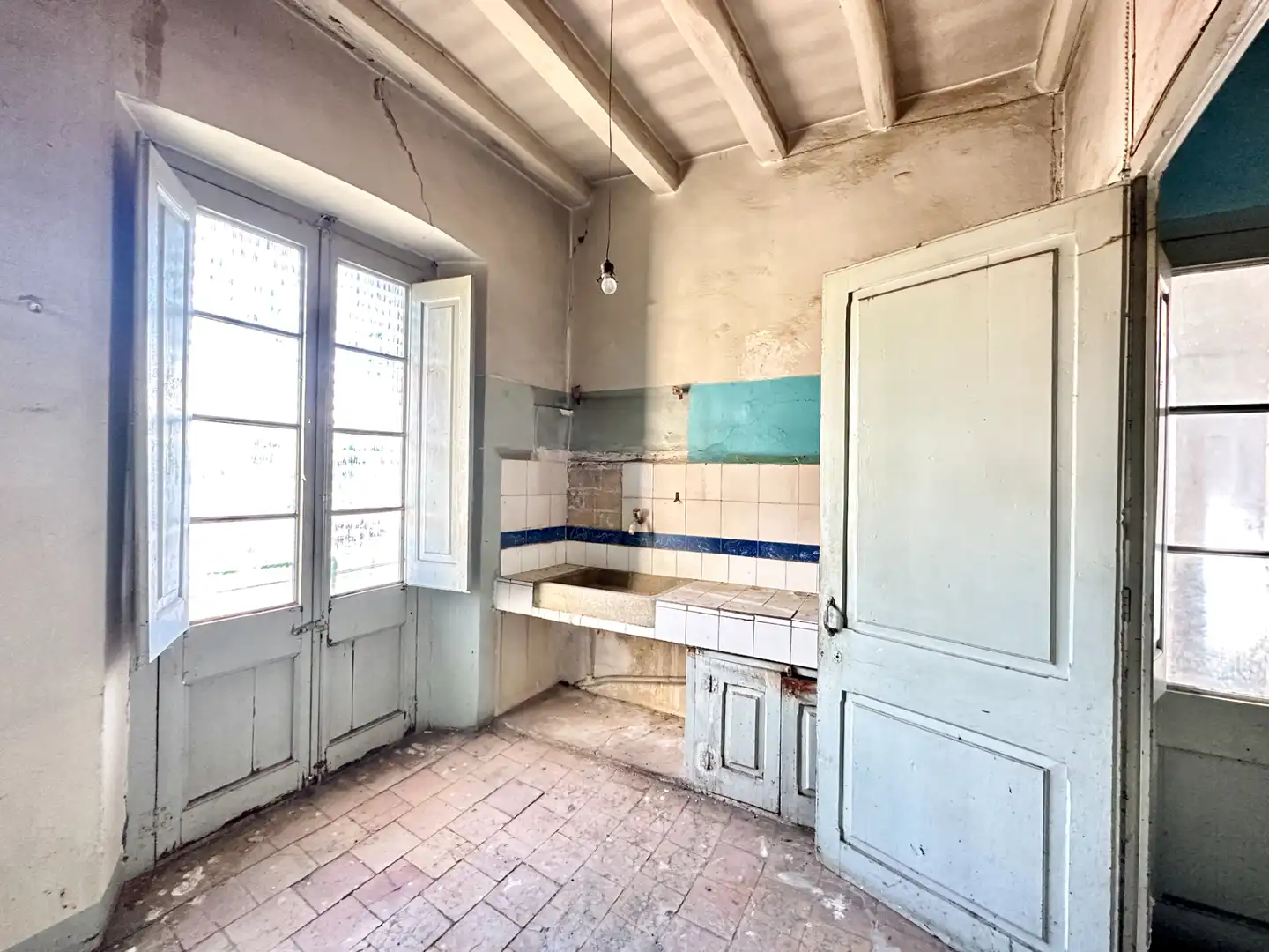 Cocina de Edificio en venta en Montesquiu