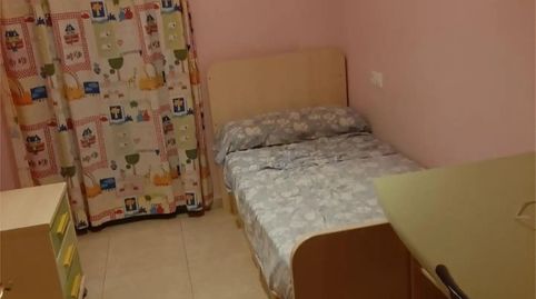 Foto 5 de Casa adosada en venta en Ronda Levante, 22, Almuniente, Huesca