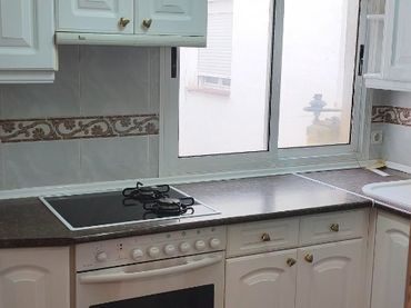 Flat with balcony for sale in Calle de Oviedo 5