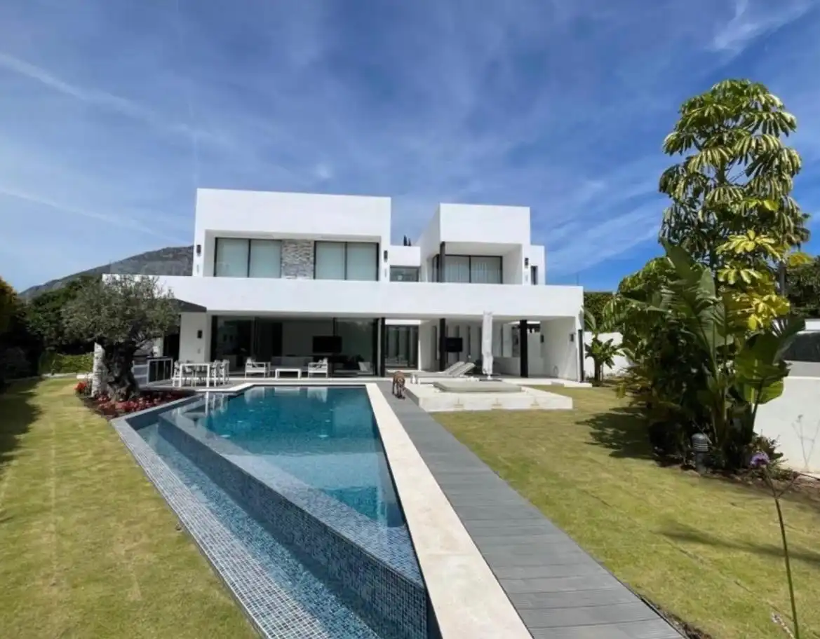 Chalet con terraza en venta en Milla de Oro