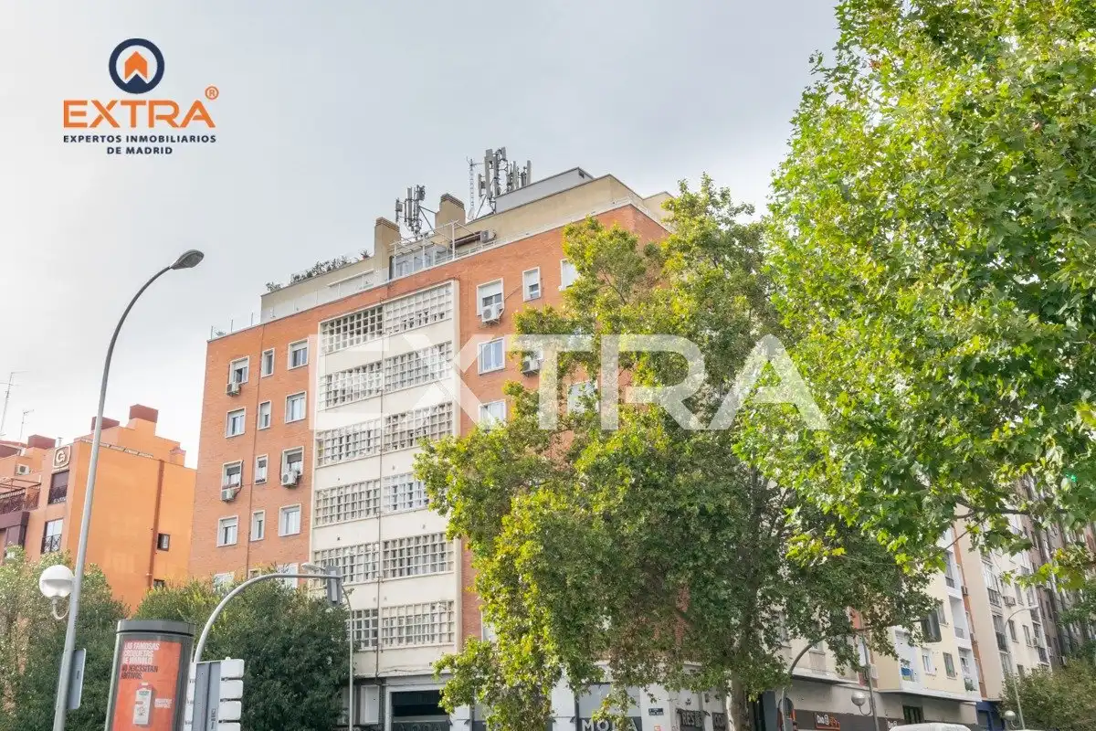 Attic for sale in Avenida Ciudad de Barcelona, Adelfas