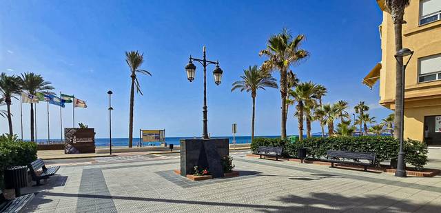 Piso en Venta en Torrenueva Costa