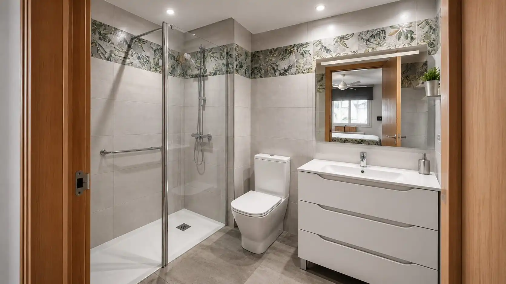 Bathroom of Apartments for sale in Salou  with Air Conditioner, Heating and Furnished
