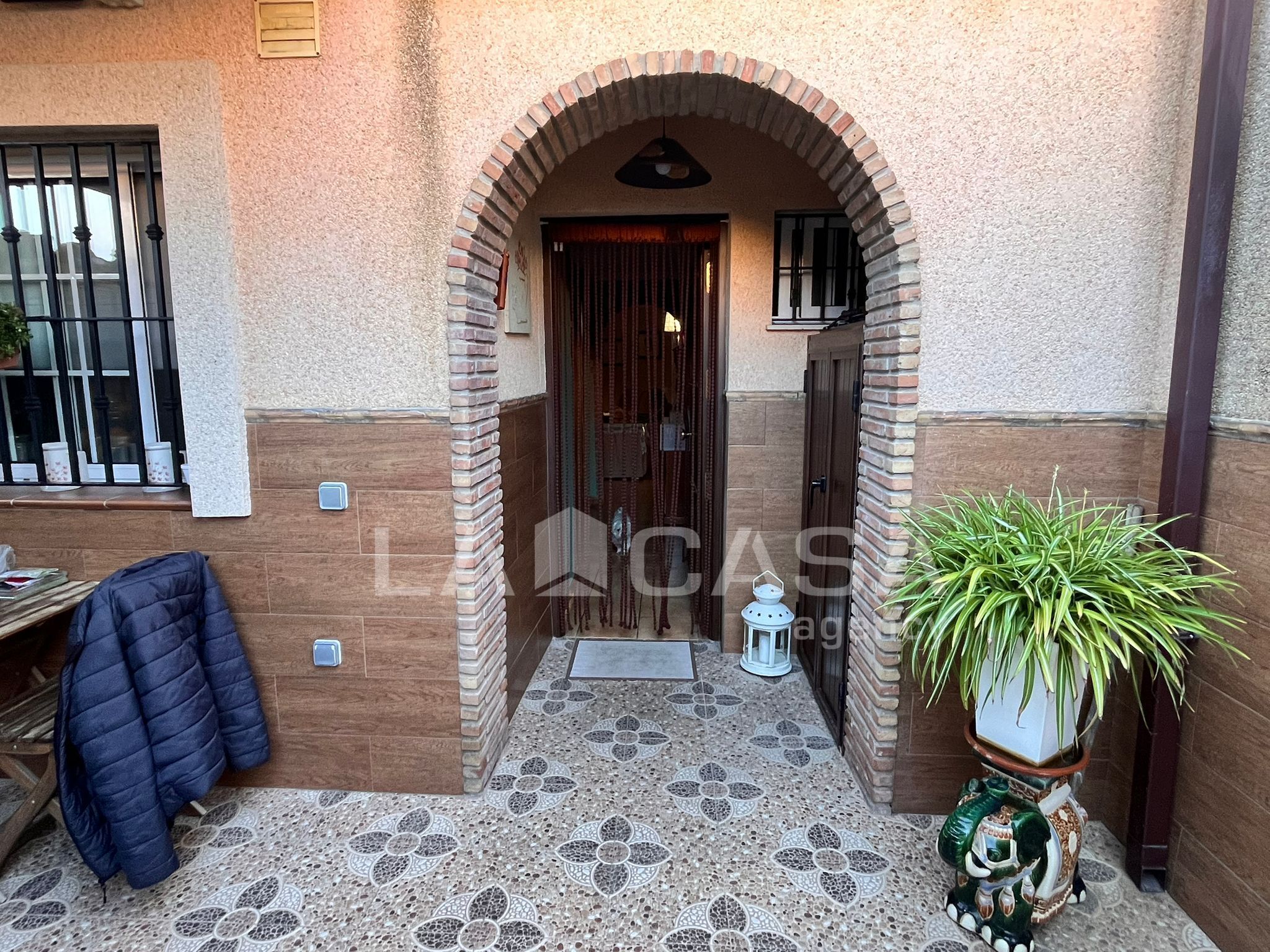 Casa adosada en venta en Algeciras con Aire acondicionado, Trastero y Piscina
