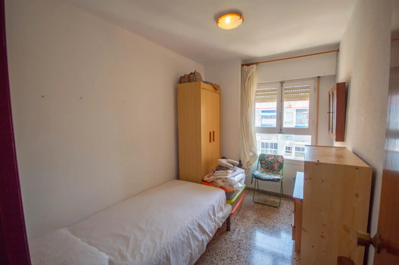 Habitación de Piso en venta en Alicante / Alacant con Aire acondicionado y Balcón