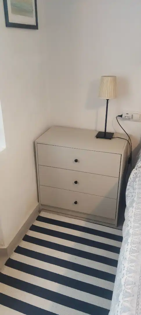 Schlafzimmer von Erdgeschoss zur Miete in Ribadesella mit Möbliert, Ofen und Waschmaschine