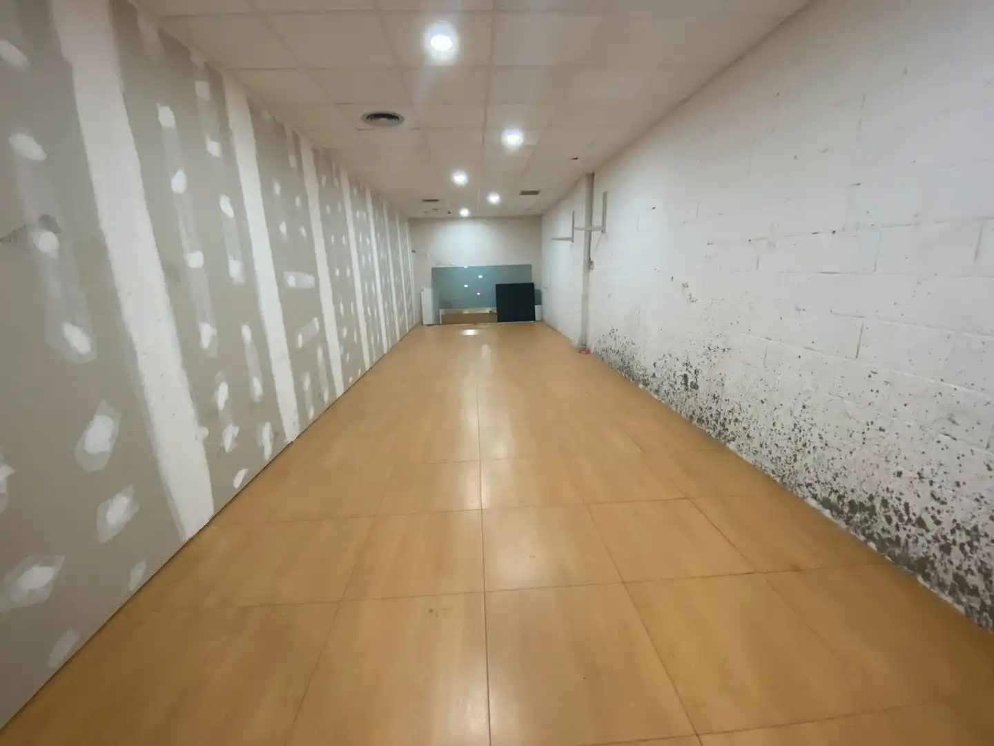 Local comercial en venta en Carrer de Josep Puig i Cadafalch, imagen 15