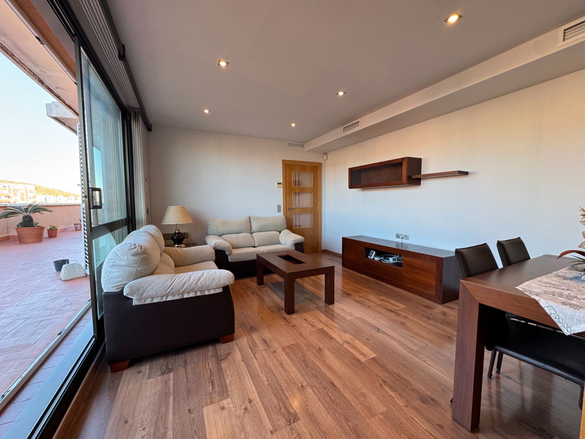 Sala de estar de Ático en venta en  Barcelona Capital con Aire acondicionado, Calefacción y Terraza