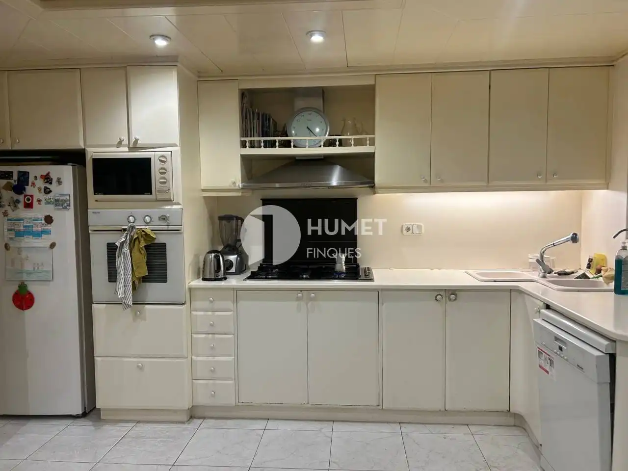 Kitchen of Flat for sale in Sant Cugat del Vallès  with Air Conditioner, Heating and Private garden