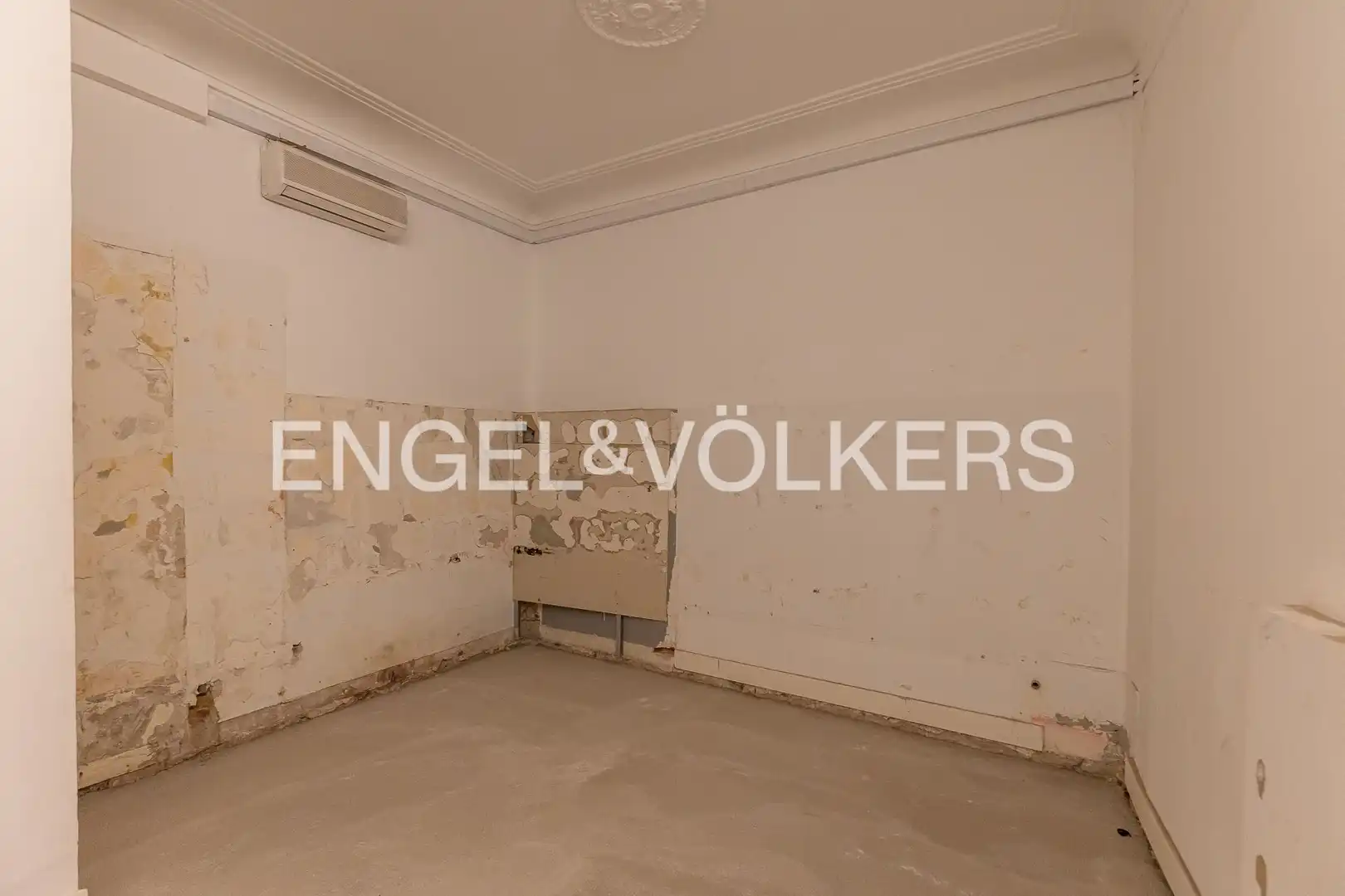 Flat for sale in Madrid  with Heating