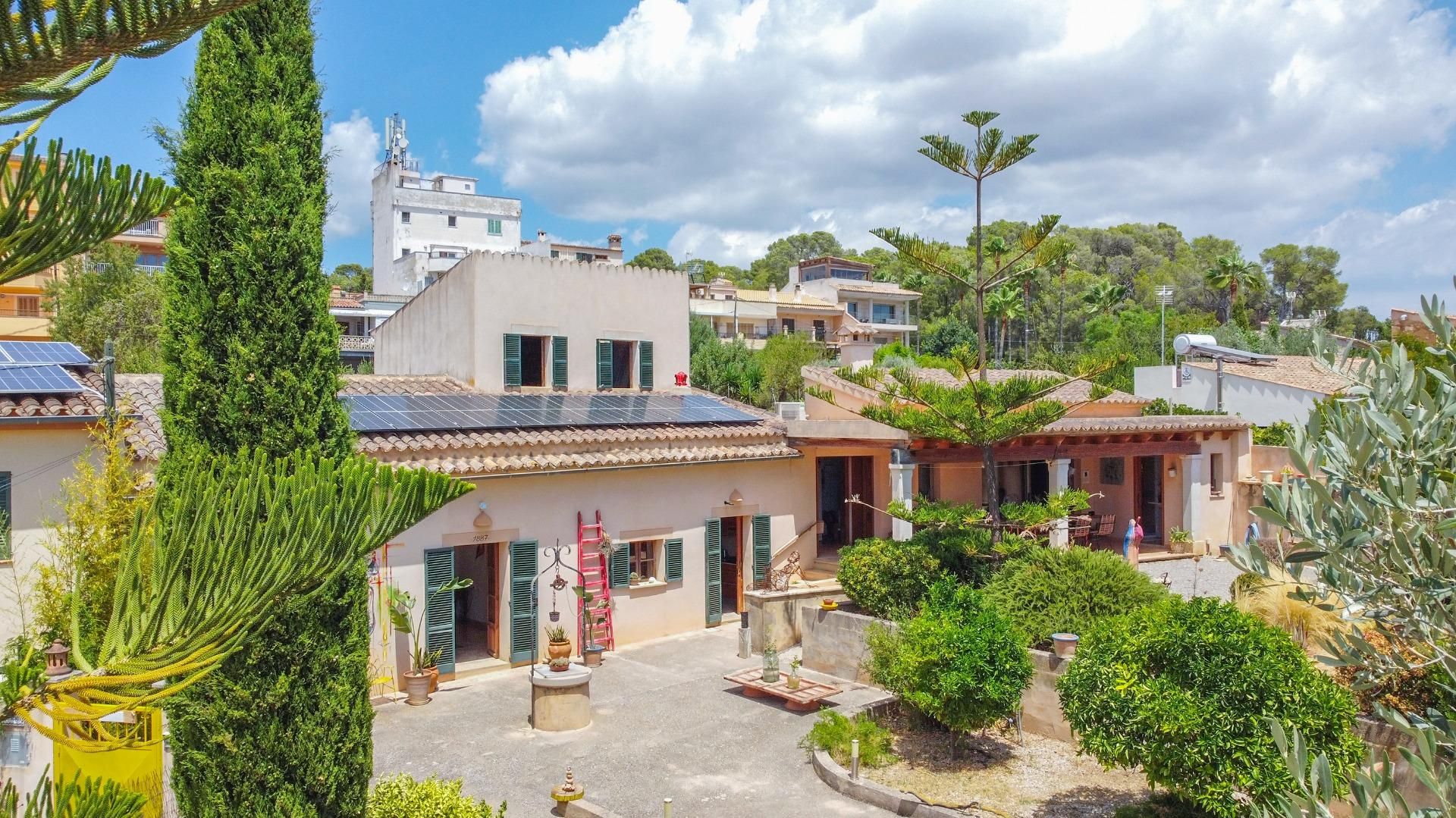 Exterior view of Single-family semi-detached for sale in  Palma de Mallorca  with Air Conditioner, Private garden and Terrace