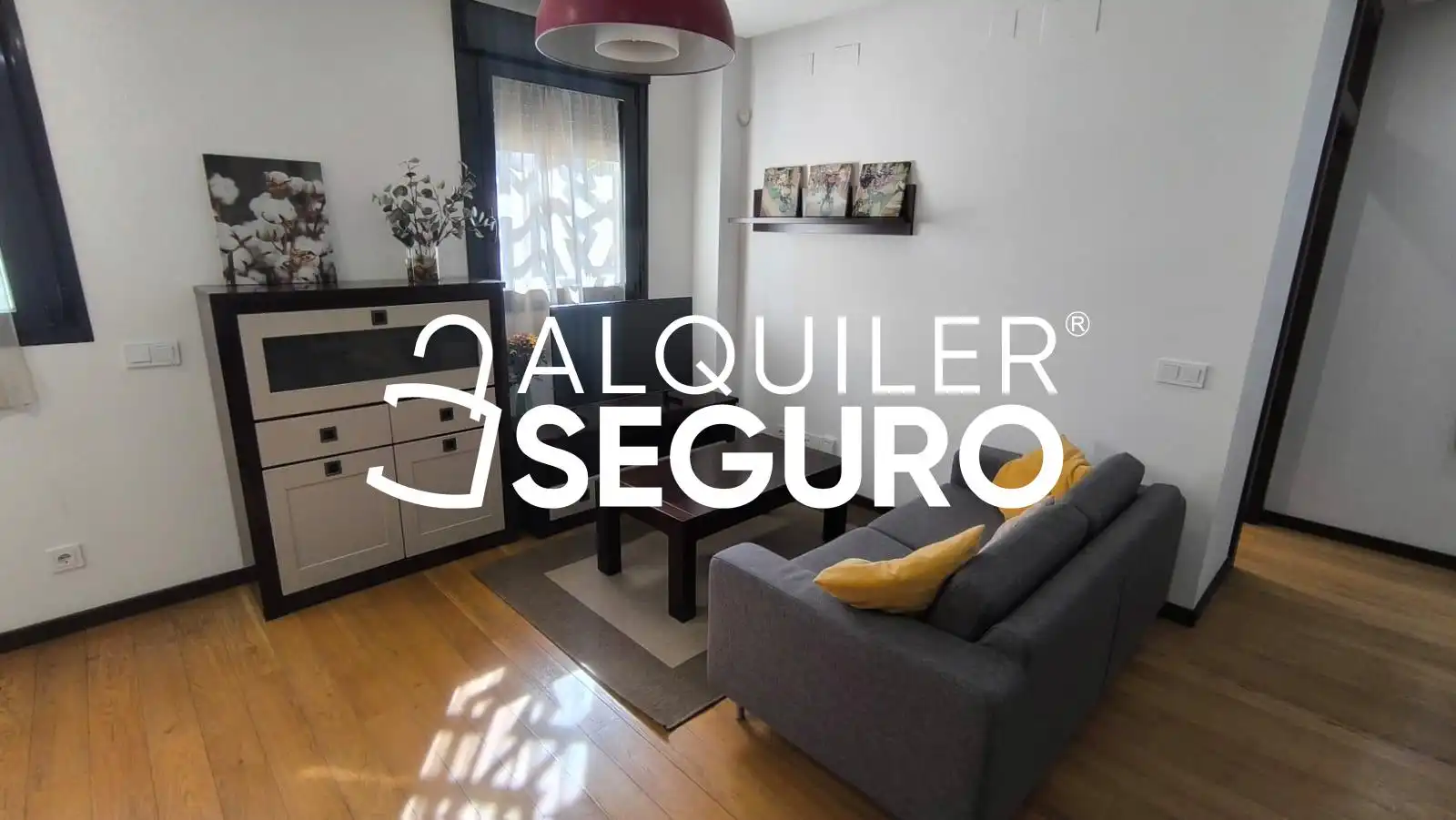 Sala de estar de Piso de alquiler en Sevilla con Aire acondicionado, Calefacción y Amueblado