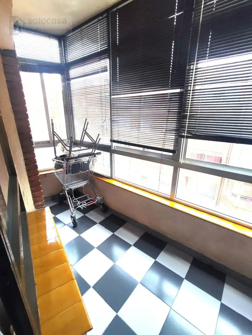 Piso en venta en Valladolid con Calefacción, Terraza y Amueblado