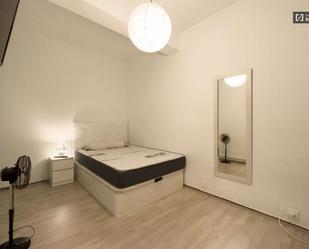 Bedroom of Flat to share in  Barcelona Capital  with Air Conditioner and Terrace