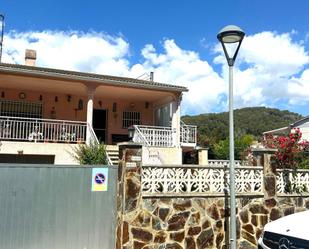 Vista exterior de Casa o xalet en venda en Calafell amb Calefacció, Jardí privat i Terrassa