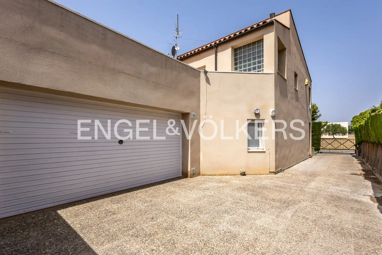 Vista exterior de Casa o xalet en venda en Pacs del Penedès amb Calefacció, Jardí privat i Terrassa