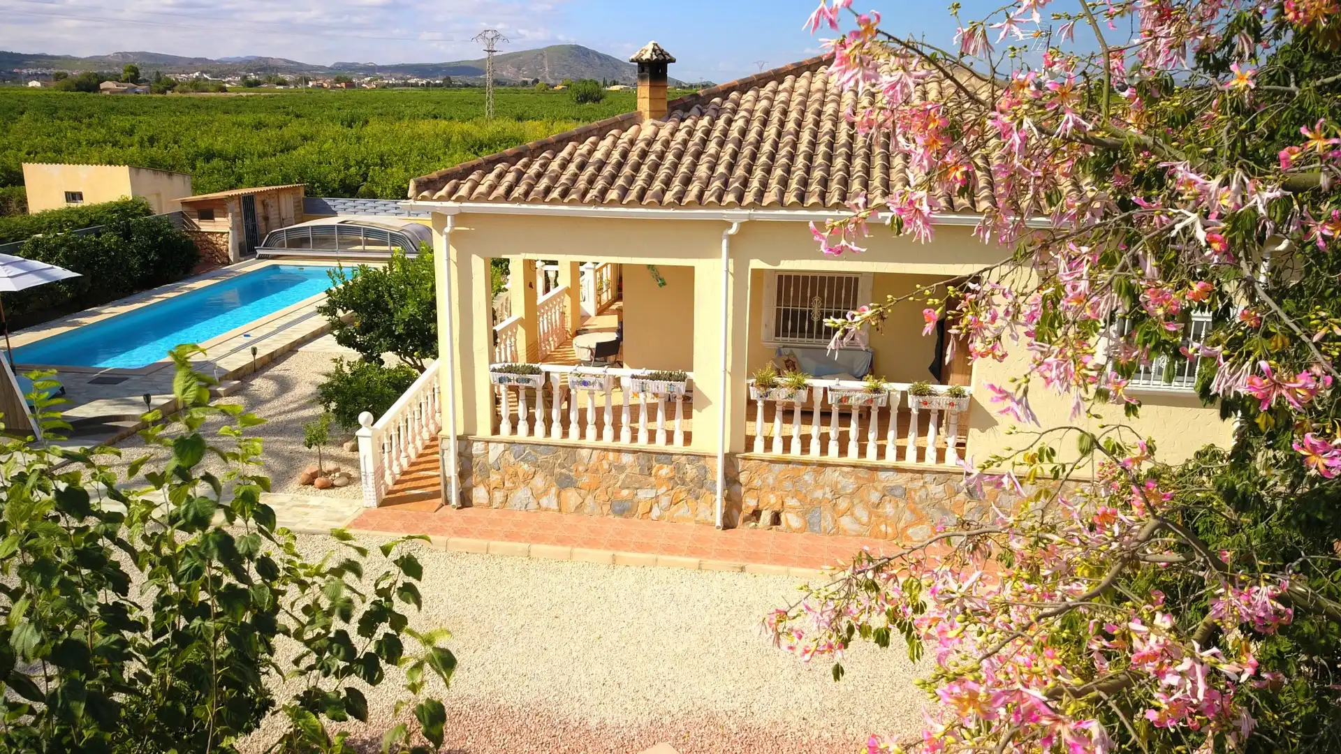 Terrassa de Finca rústica en venda en Orihuela amb Terrassa i Piscina