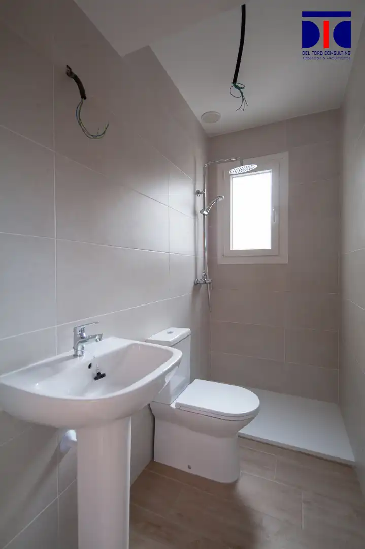 Baño de Ático en venta en Sevilla con Terraza